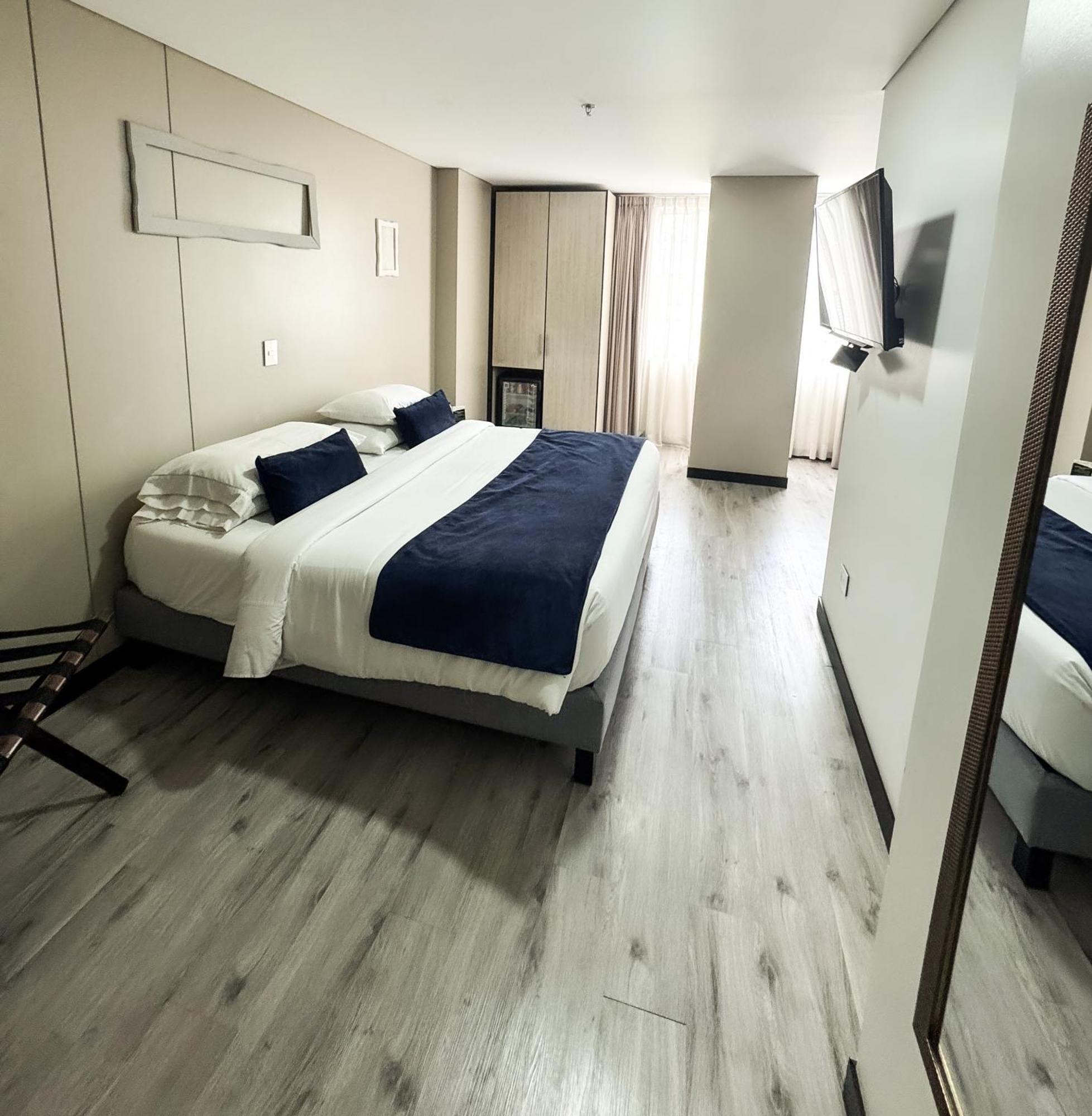 Hotel Wlh Silver Corferias Богота Экстерьер фото