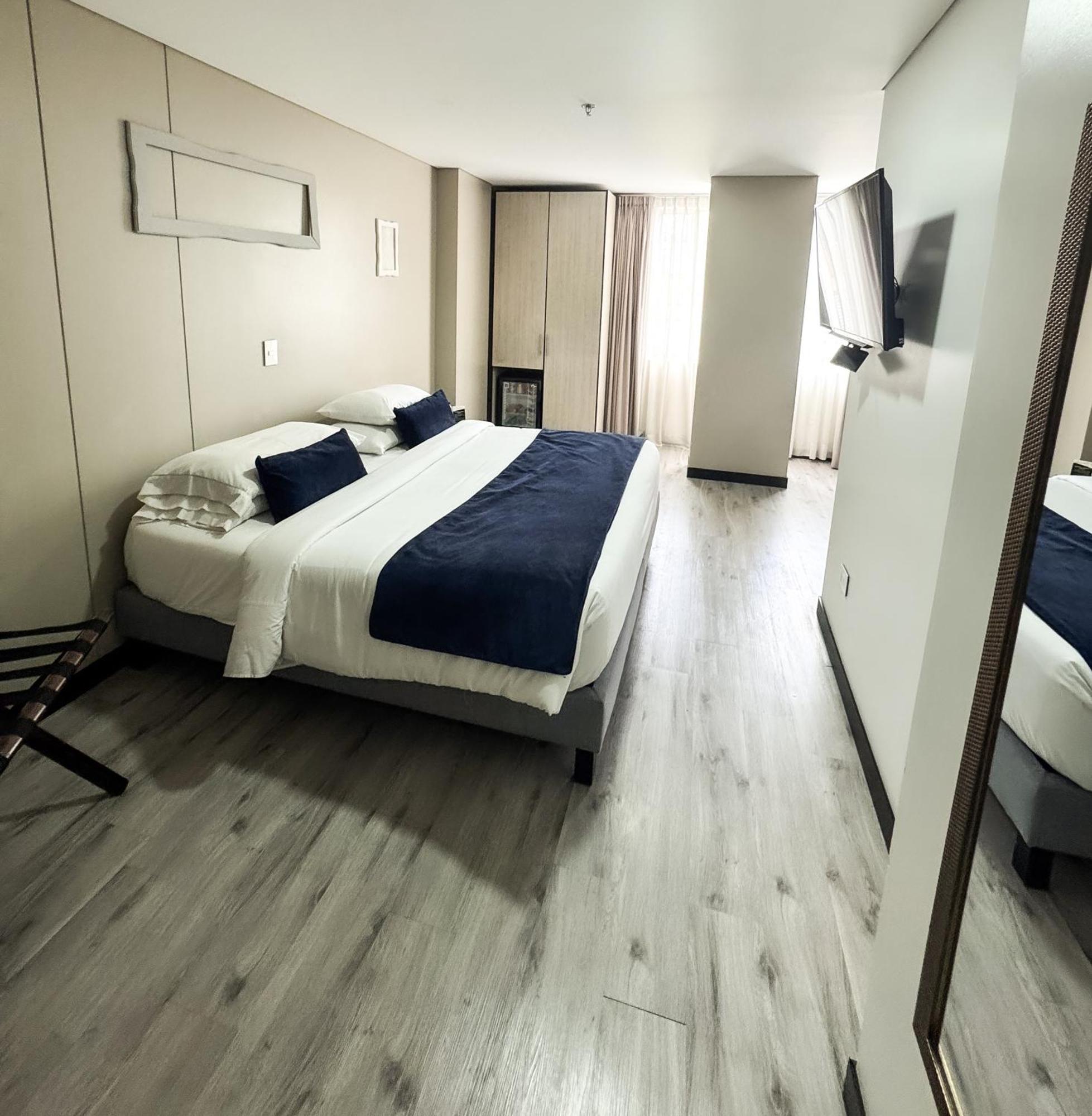 Hotel Wlh Silver Corferias Богота Экстерьер фото